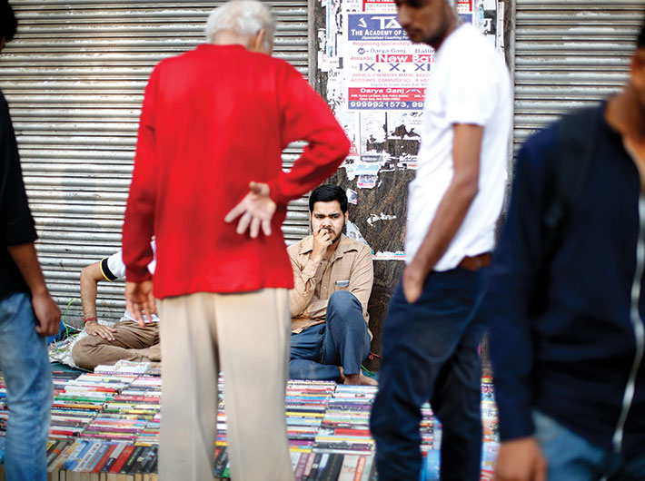 Daryaganj Sunday book market